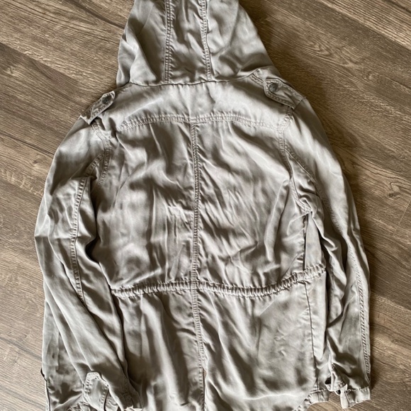 Max Jeans Grey Denim Jacket, Size Medium, Women’s - Picture 5 of 5